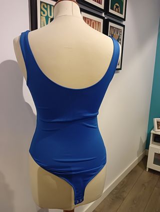 Body azul klein