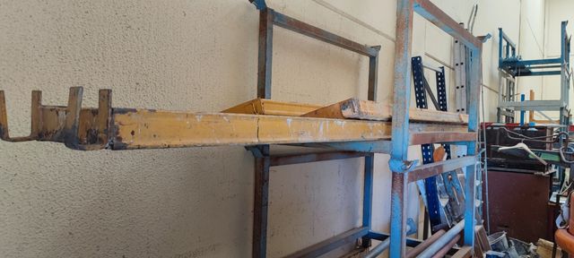 Puntales Chapas y tijeras de andamio