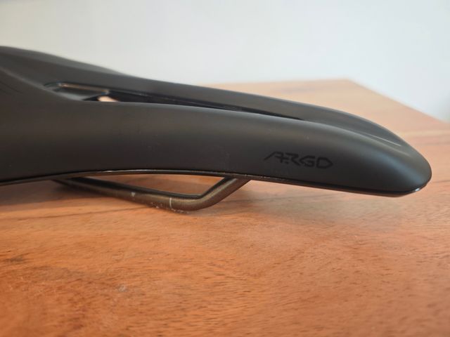 Sillín Fizik Vento Argo R3