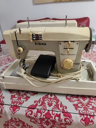 Máquina de coser Singer antigua. Precio negociable