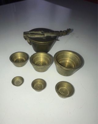 Ponderal antiguo bronce 8 vasos