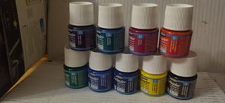 Liquidación:9 botes pintura transparente para tela