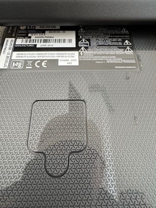 TV LG 43LH5100 - Soporte móvil 