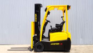 CARRETILLA ELEVADORA ELECTRICA