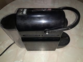 Cafetera Nespresso DeLonghi