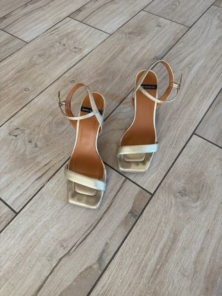 Sandali Ángel Alarcón oro