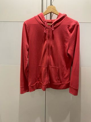 Lote ropa: Chaqueta y 2 camisetas