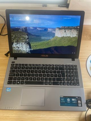 Portátil Asus F550C i5 Negro
