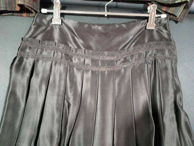 Traje chaqueta falda ALba Conde