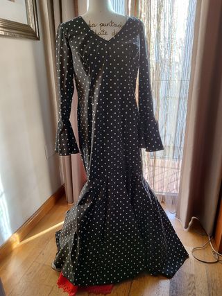 Traje Flamenca lunares blanco-negro