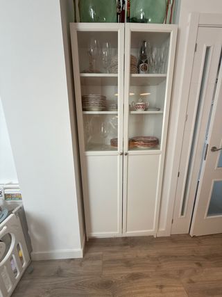 Vitrina blanca Billy / Oxberg Ikea
