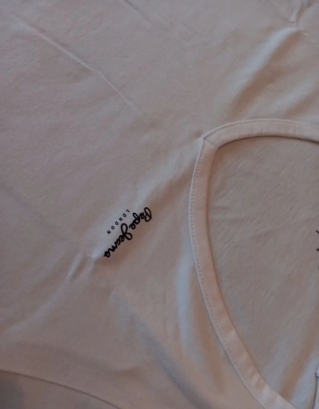 Camiseta Pepe Jeans blanca talla S. Con etiqueta.