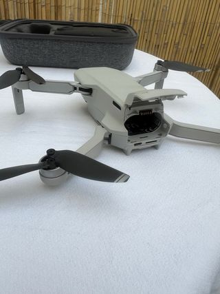DJI Mavic Mini - Dron Gris