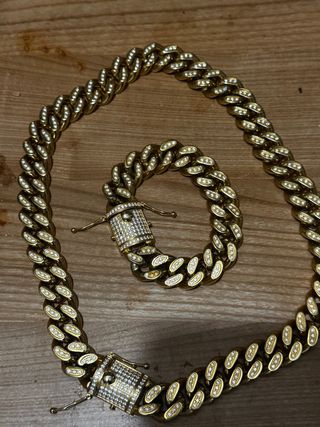 Cadena y Pulsera Cubana Doradas negociables