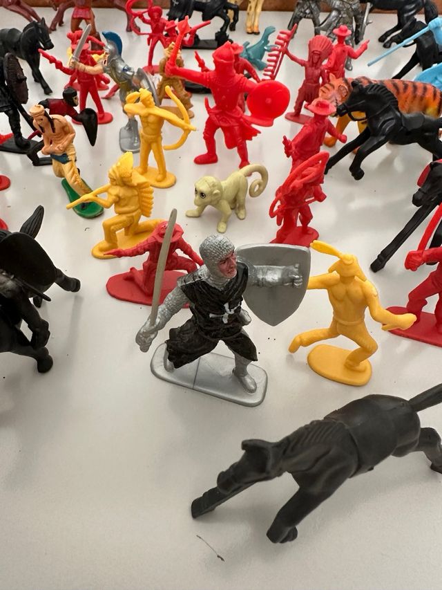 70 Soldatini Giocattolo Vintage