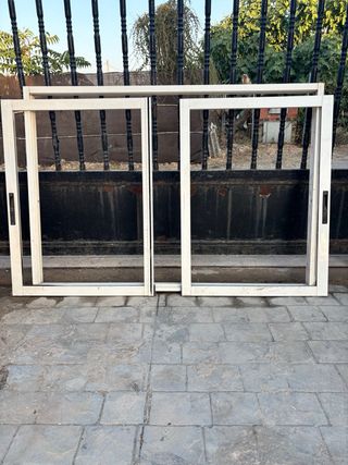 2 ventanas aluminio sin cristales
