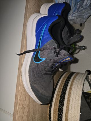 Zapatillas Nike niño talla 38 - Azul Gris