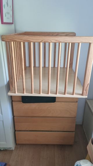 Cambiador Pikler infantil de madera