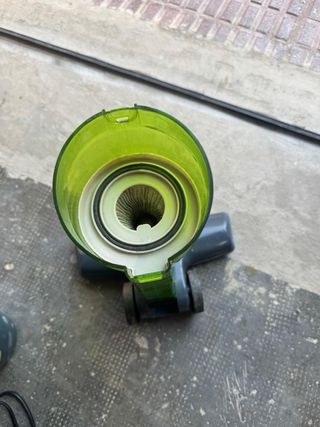 Aspirador escoba Cecotec 600w