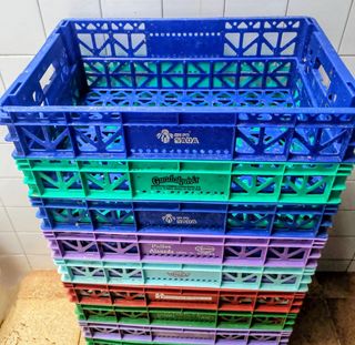 5 Cajas Plástico Apilables - SADA