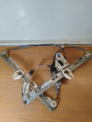 Elevalunas delantero derecho Peugeot 206 (
