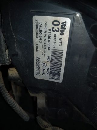 Faro delantero Peugeot 107