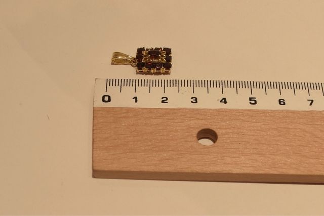 COLGANTE DE ORO 18K/2.2Gr