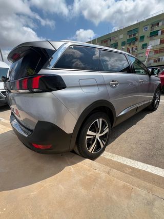 Peugeot 5008 2020