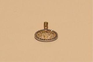 COLGANTE DE ORO 18K/0.8Gr