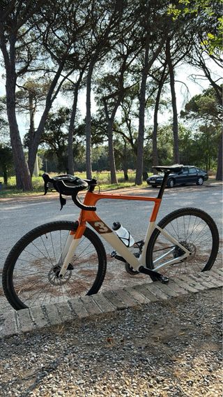 **OPORTUNIDAD** 3T Exploro Racemax AXS 12v T58