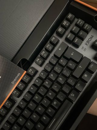 Teclado Krom Kernel TKL - Negro