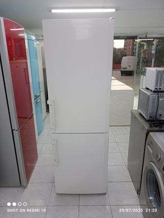 NEVERA MARCA LIEBHERR 