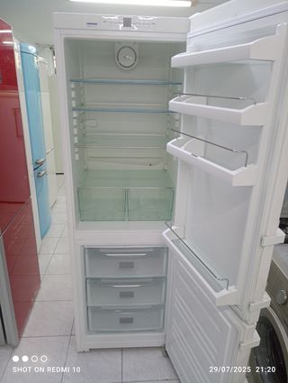 NEVERA MARCA LIEBHERR 