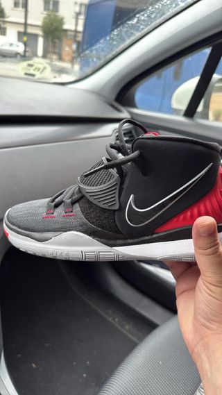 Nike Kyrie 6 "Bred" - Talla 38 A ESTRENAR