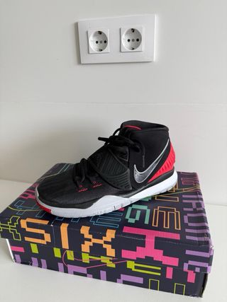 Nike Kyrie 6 "Bred" - Talla 38 A ESTRENAR