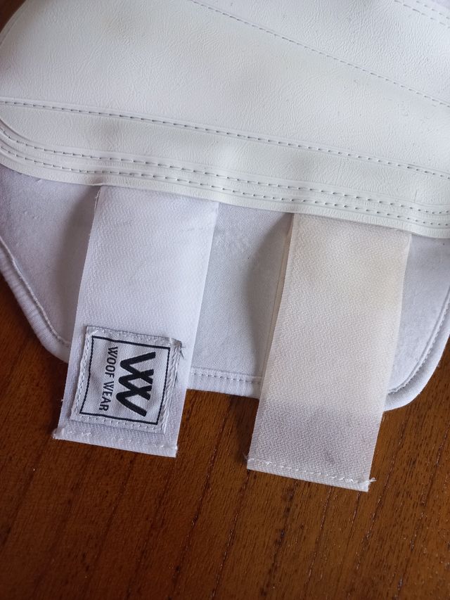 Cuatro Protectores doma M blancos