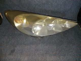 Faro delantero Peugeot 206+