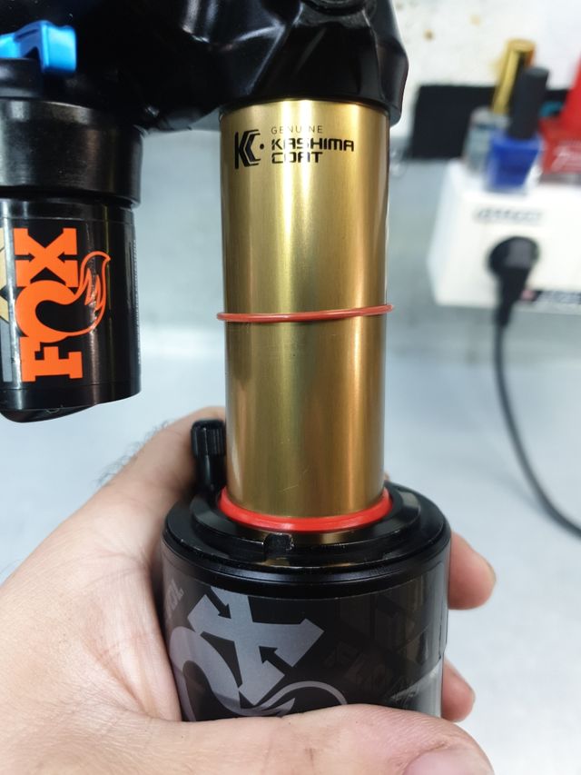 Amort Fox Float X2 VVC 205x65 mantenimiento hecho