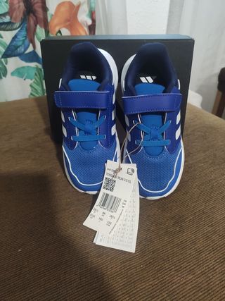 Zapatillas Adidas Tensaur niño 26.5