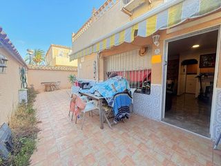 Chalet en venta en La Siesta - El Salado - Torreta en Torrevieja
