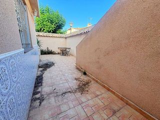 Chalet en venta en La Siesta - El Salado - Torreta en Torrevieja