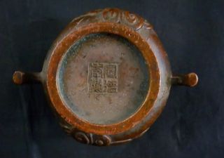 Antiguo incensario de bronce, dragón Sellado