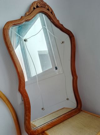 Espejo antiguo de madera