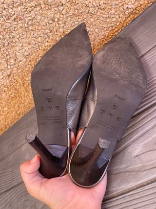 Tacones de sandalia en punta Carolina Boix Plata