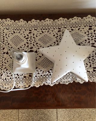 Lampada a forma di Stella in Ceramica Bianca