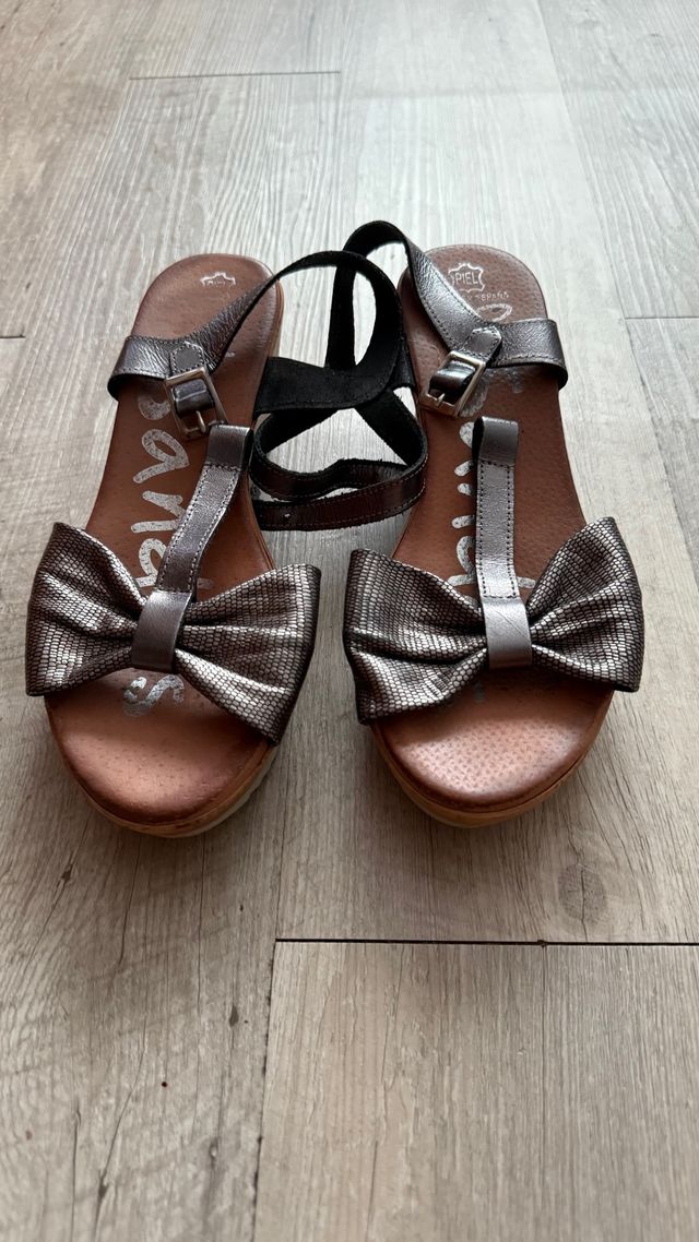 Sandalias bajas de piel