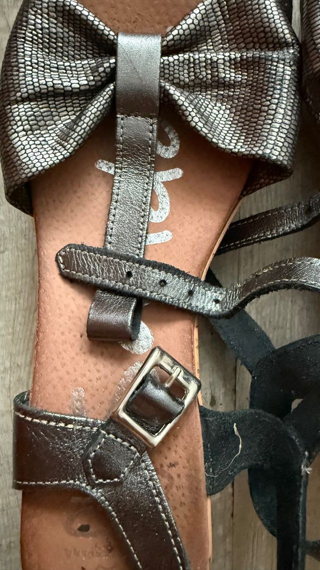 Sandalias bajas de piel