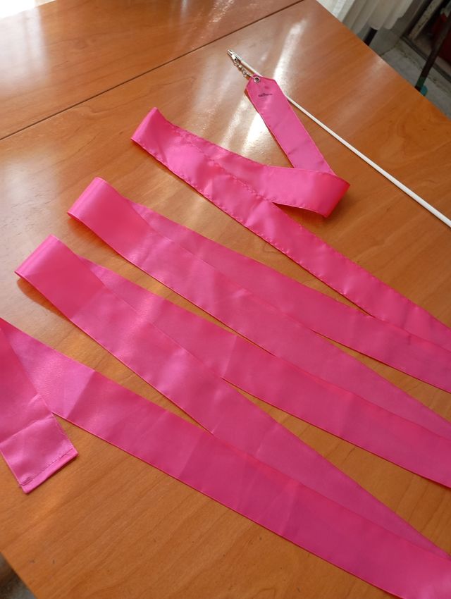 Cinta rítmica rosa - gimnasia