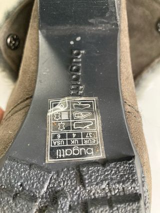 Botines Bugatti de ante gris. Talla 37. Nuevos