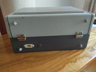 Tocadiscos Berofon de 7 pulgadas. Producto vintage